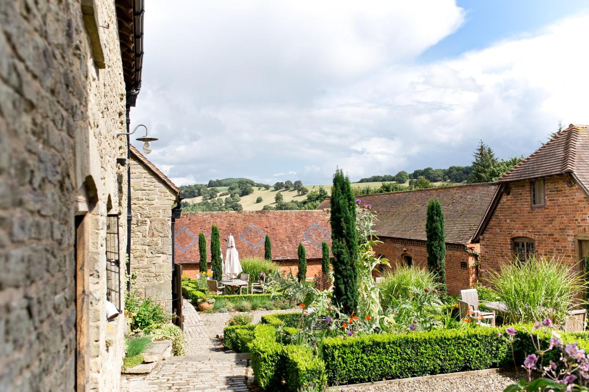 Old Downton Lodge Ludlow Eksteriør bilde